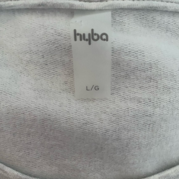 🤍HYBA🤍Activewear sweater in grey. Size large. Like new condition. Never worn. - Picture 12 of 16